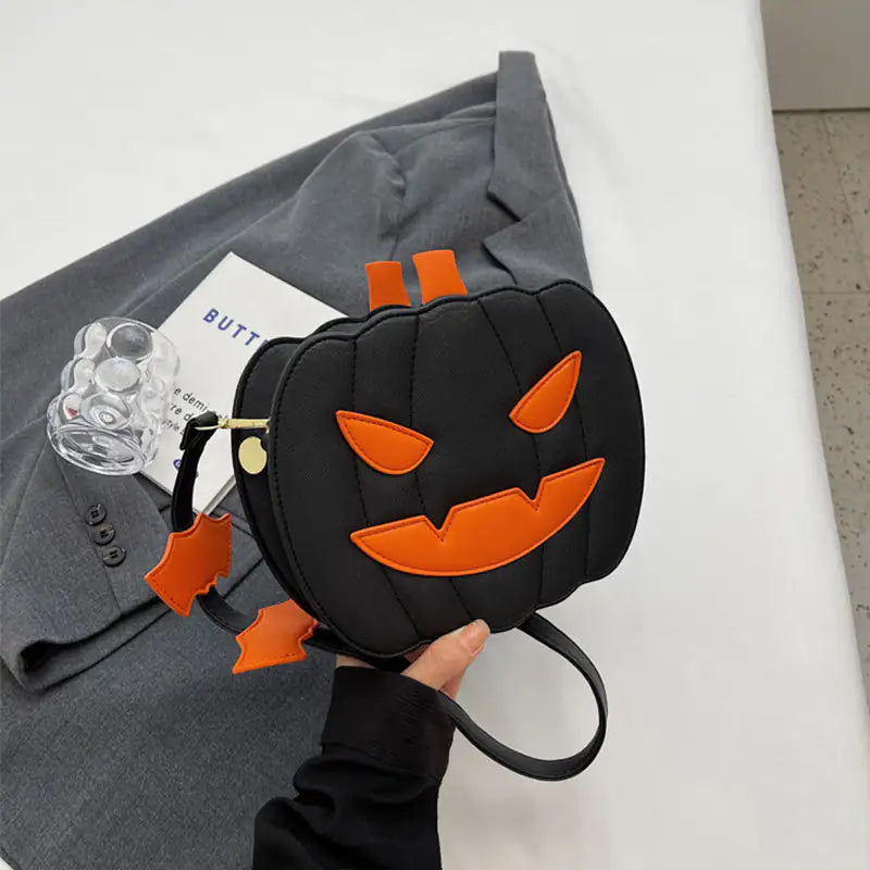 JACK 0 LANTERN COZY PUMPKIN SATCHEL
