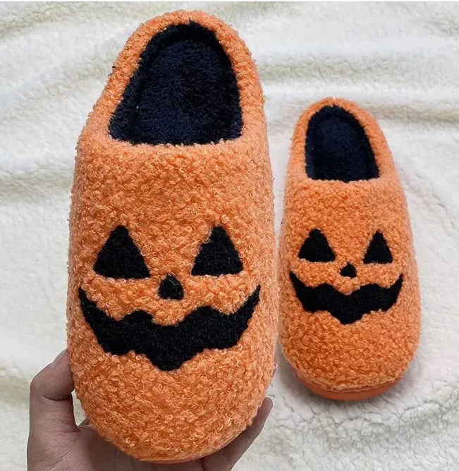 COZY PUMPKIN SLIPPYS :'))