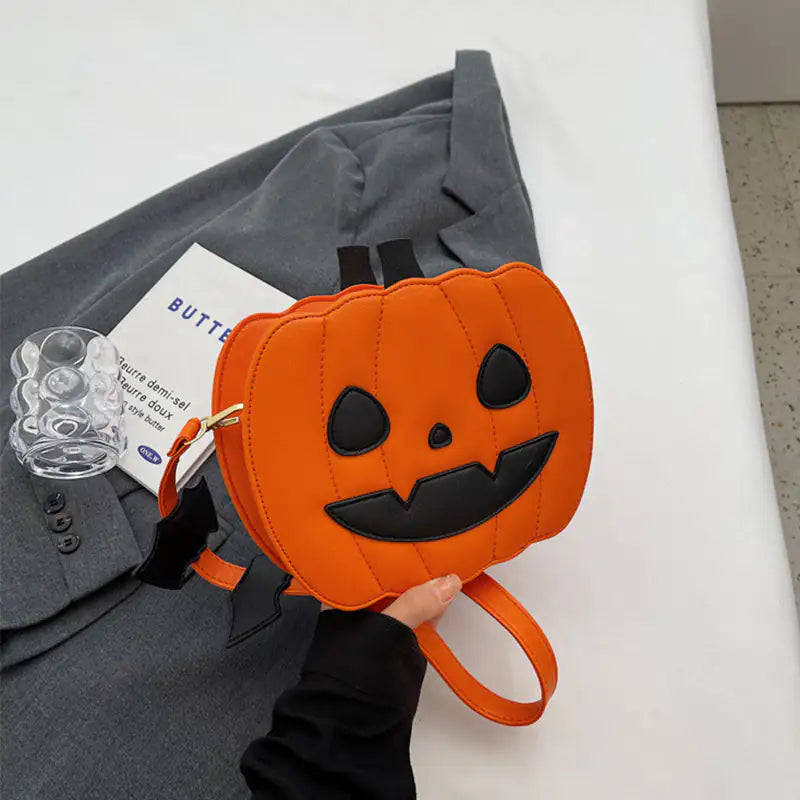 JACK 0 LANTERN COZY PUMPKIN SATCHEL