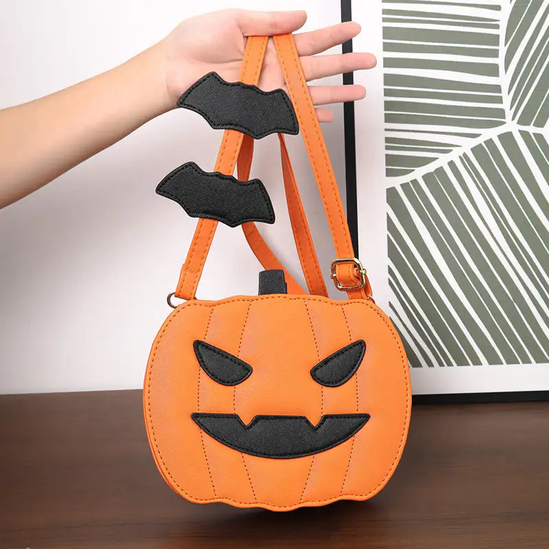JACK 0 LANTERN COZY PUMPKIN SATCHEL