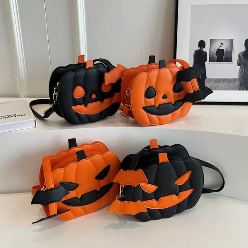 JACK 0 LANTERN COZY PUMPKIN SATCHEL